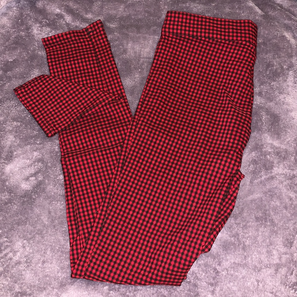 Garage Black & Red Plaid Leggings Size SMALL